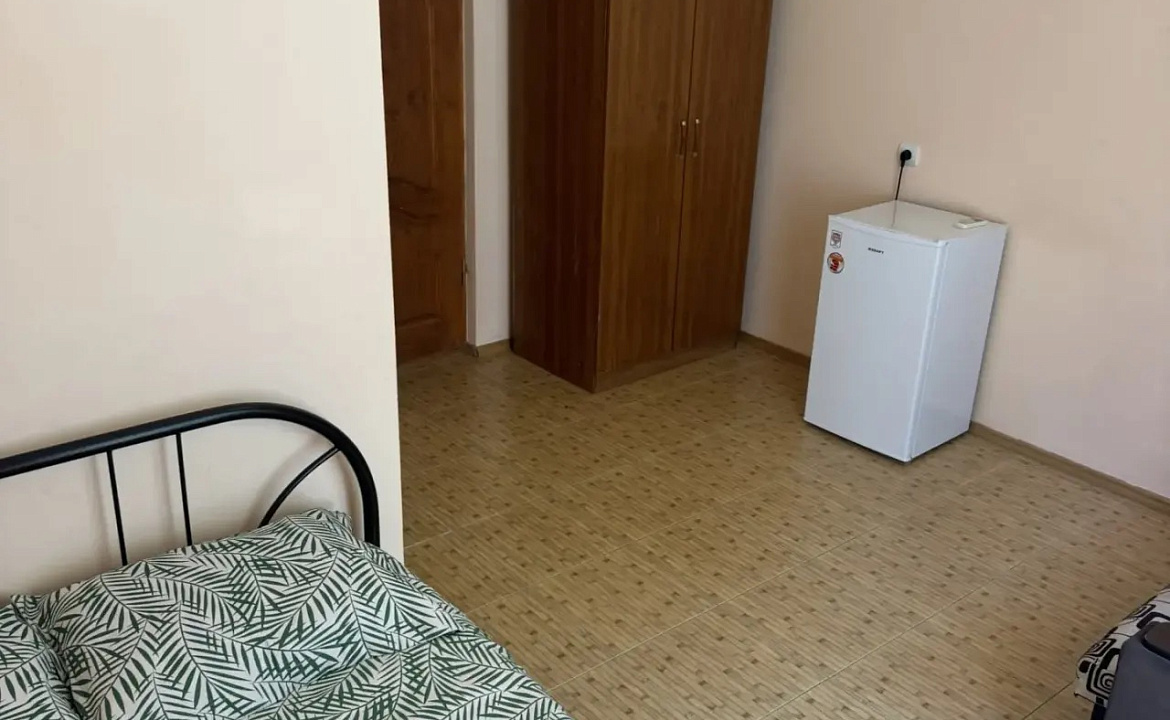 Стандарт  без балкона . Гостевой дом "Пантера". Гагра