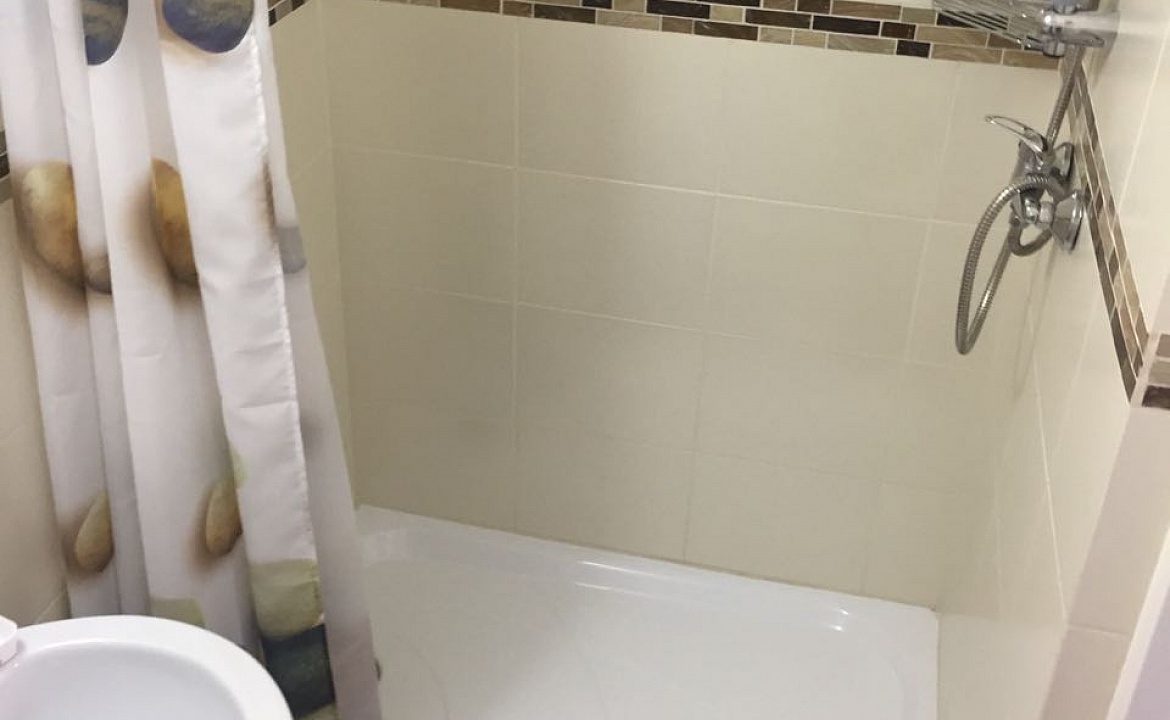 Трёхместный номер. Гостевой дом «Пчела». Ейск