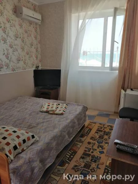 . База отдыха На берегу . Лазаревское