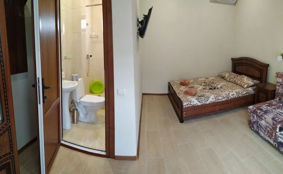 4х местный с удобствами. Частный сектор Гостевой дом "Leto". Кабардинка