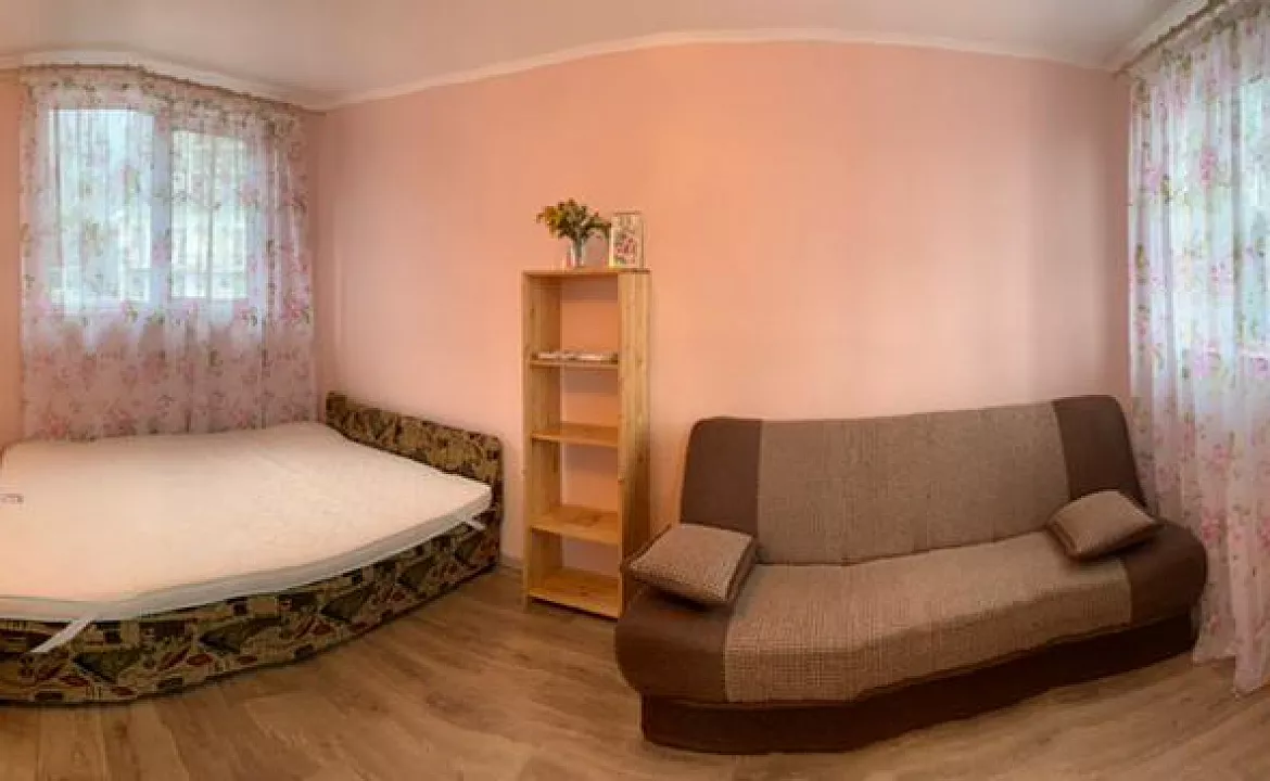 Студия . Гостевой дом Морская волна . Алушта