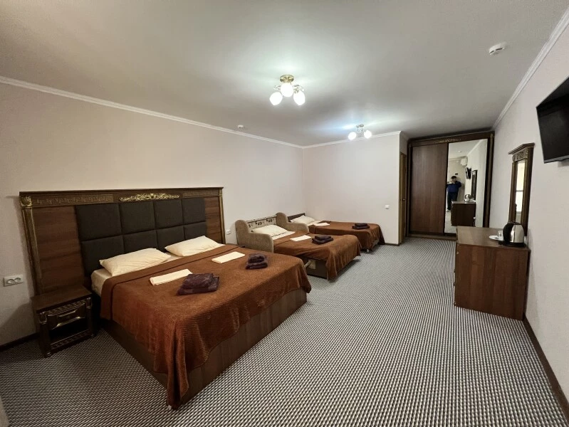 Классический четырехместный номер. Гостевой дом "Заря". Лазаревское Классический четырехместный номер. Гостевой дом "Заря". Лазаревское