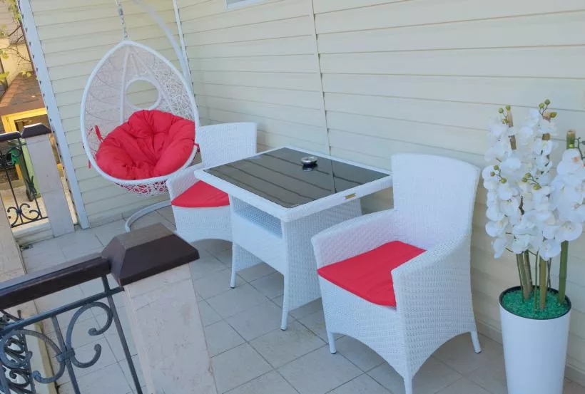 . Коттедж "Регина" . Адлер