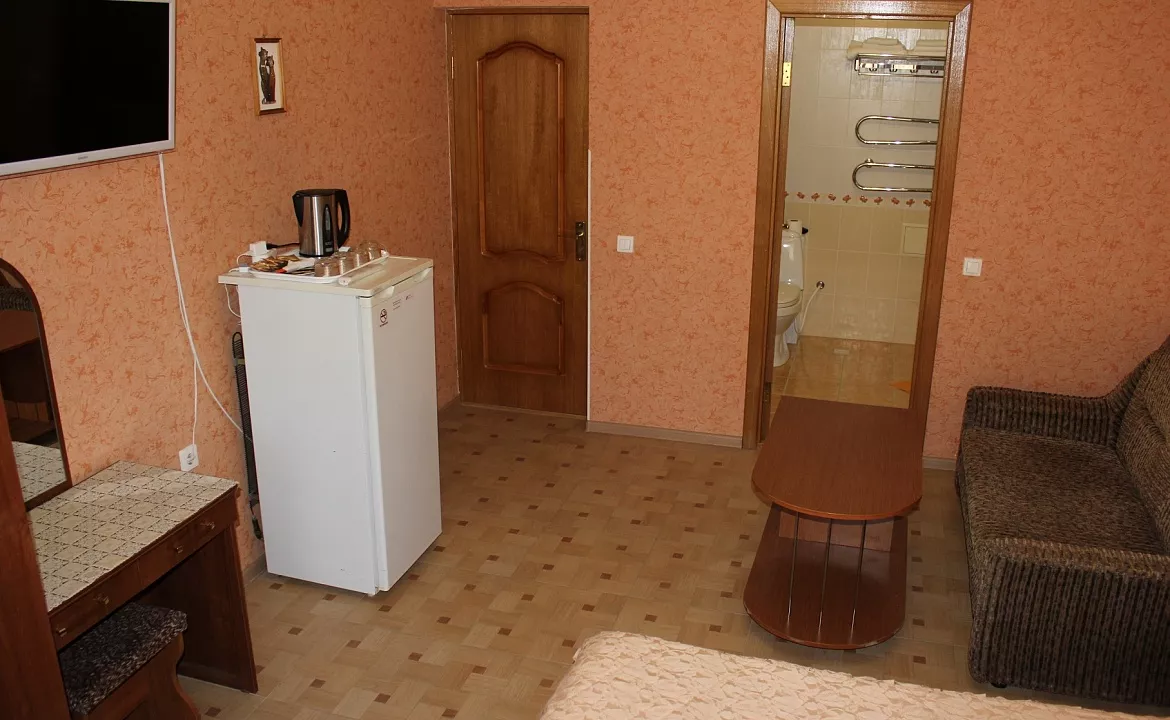 4-х местный номер . Гостевой дом "До Встречи". Адлер