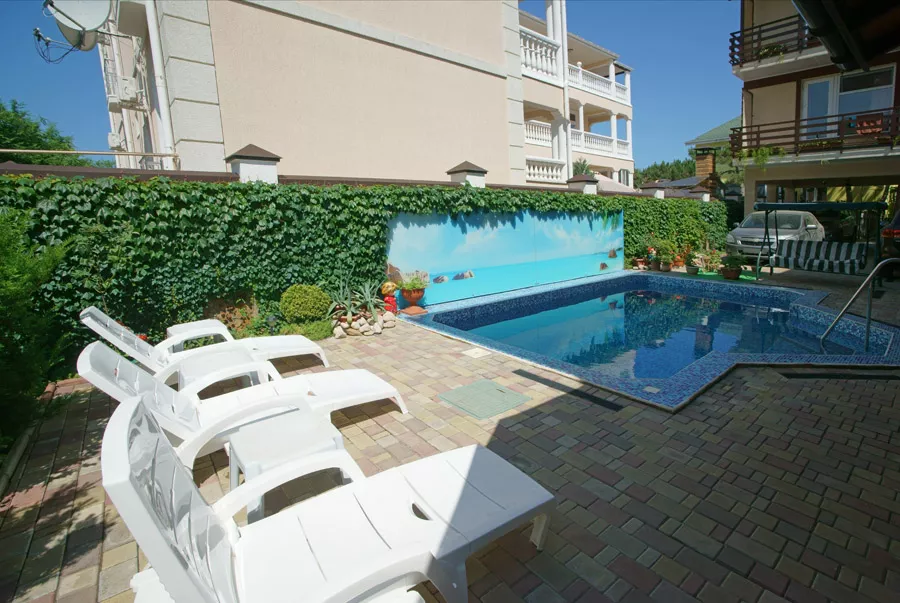 . Вилла "Анжера". Чайка