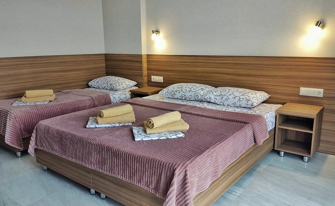 3-местный Комфорт с индивидуальным балконом. Гостевой дом "Одиссей" - Кабардинка. Кабардинка 3-местный Комфорт с индивидуальным балконом. Гостевой дом "Одиссей" - Кабардинка. Кабардинка