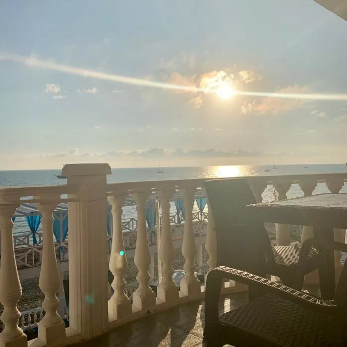 3-Х МЕСТНЫЙ С ВИДОМ НА МОРЕ. Отель КАВКАЗ. Гостиницы и отели Лазаревского 3-Х МЕСТНЫЙ С ВИДОМ НА МОРЕ. Отель КАВКАЗ. Гостиницы и отели Лазаревского