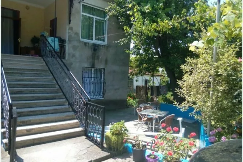 . Гостевой дом "Аист". Новый Афон