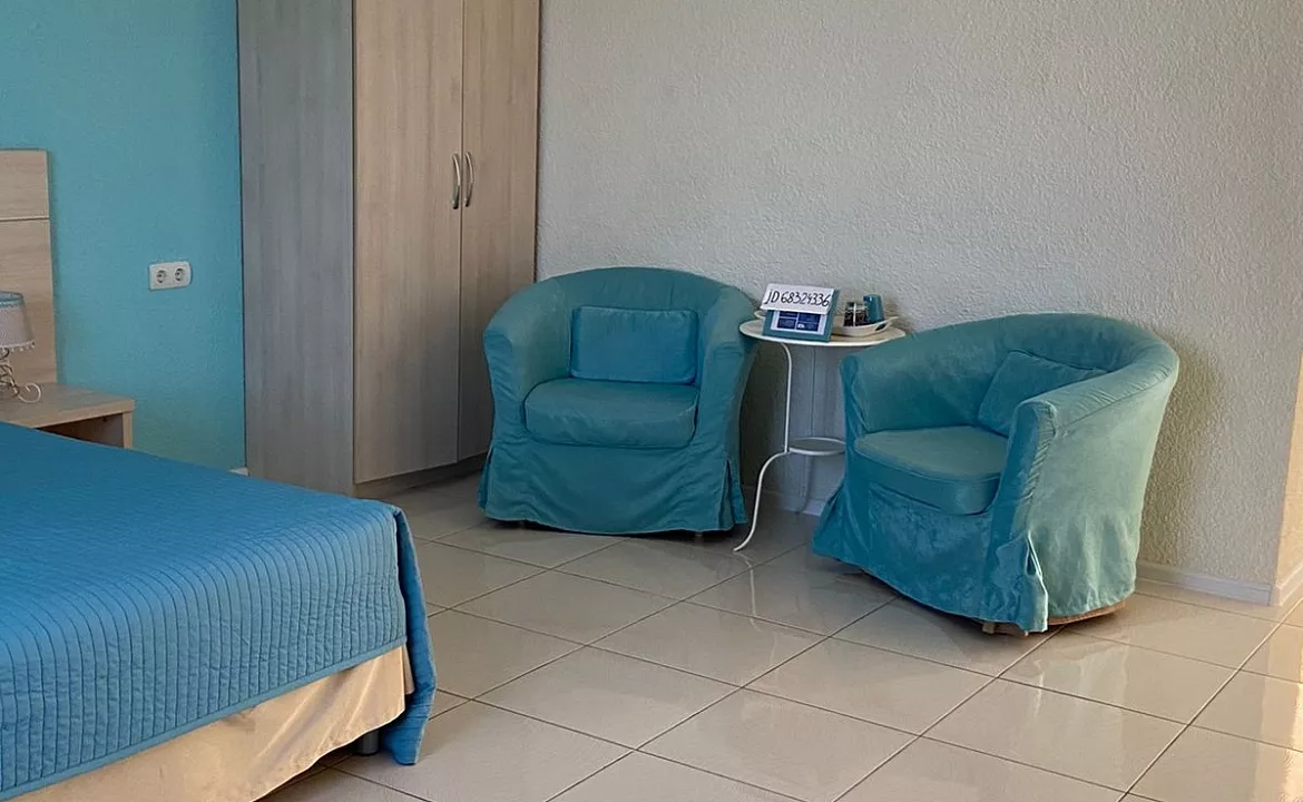 Семейный. Гостевой дом Миндаль. Кучугуры