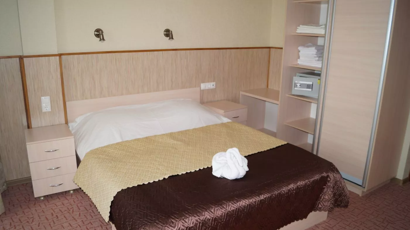 . Гостиница Номер люкс на Пирогова. Сочи