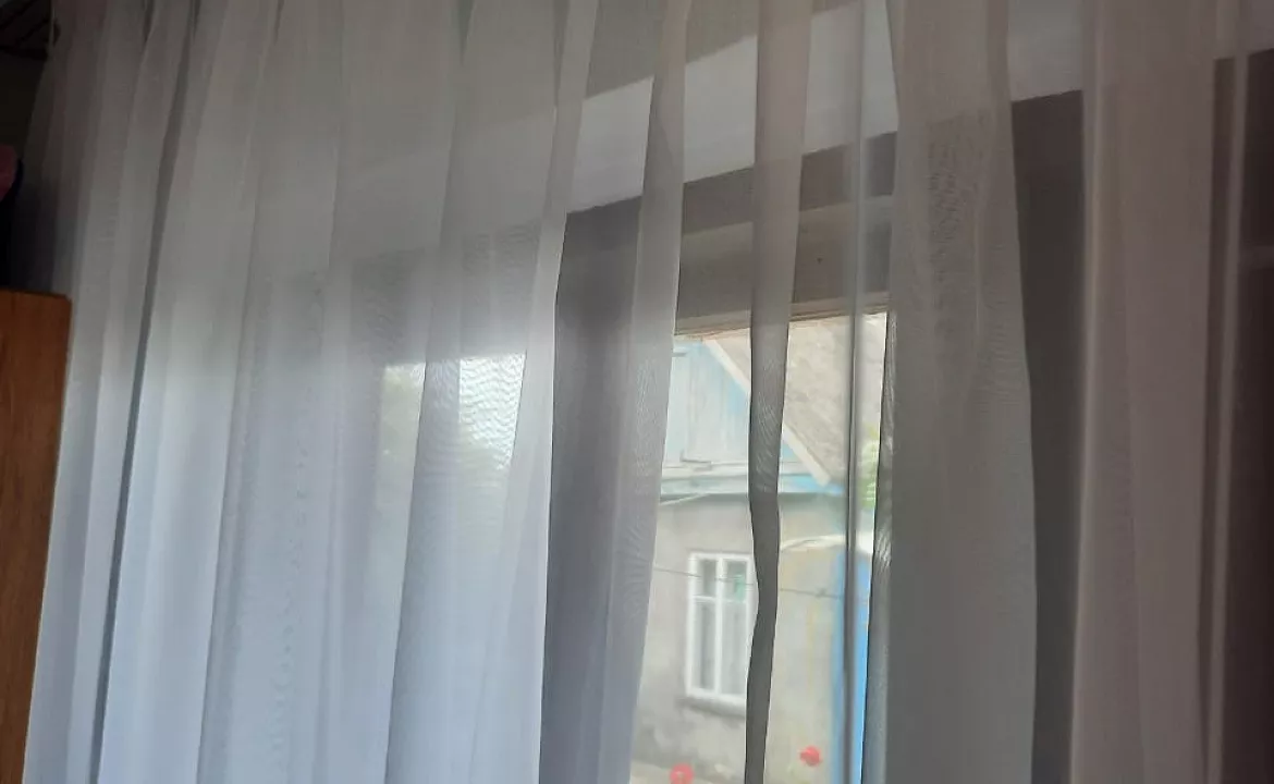 Трехместный удобства на этаже.. Гостевой дом "Галина" . Вишневка Трехместный удобства на этаже.. Гостевой дом "Галина" . Вишневка