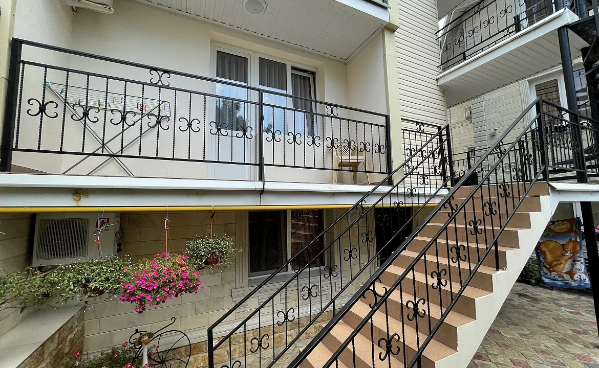 Однокомнатная квартира с кухней на 2 этаже. Гостевой дом "Виктория". Лазаревское Однокомнатная квартира с кухней на 2 этаже. Гостевой дом "Виктория". Лазаревское