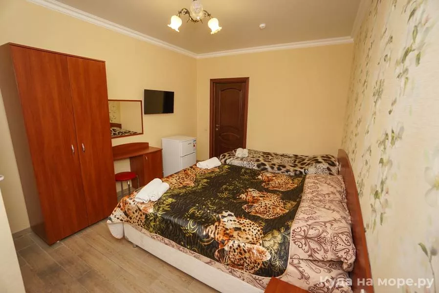 . Отель "Малахит". Адлер . Отель "Малахит". Адлер