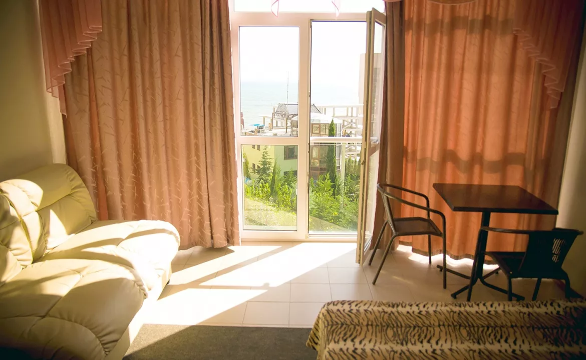 Большой 2-4х местный номер с панорамными окнами. Вилла Вилла "Лазурная мелодия". Лазурное