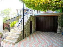 Дом под ключ Двухкомнатный домик с террасой на 3-7 человек. Дом под ключ Двухкомнатный домик с террасой на 3-7 человек.