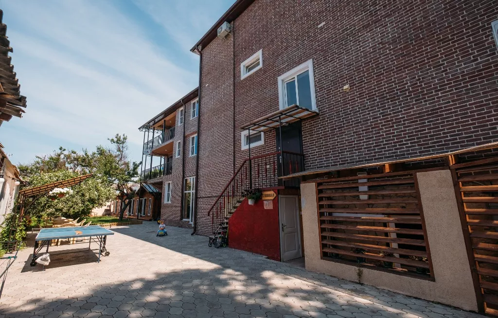 . Гостевой дом ЭдиРоз . Анапа