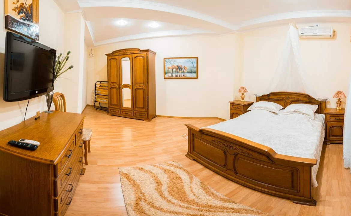 Апартаменты. Гостевой дом частный "Мид". Ялта