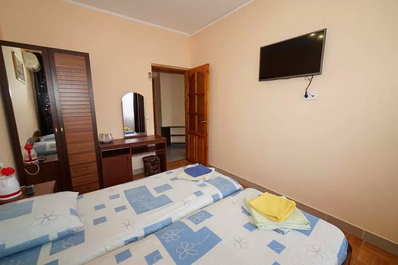 Двухкомнатный четырехместный. Гостиница "Эдем". Лермонтово Двухкомнатный четырехместный. Гостиница "Эдем". Лермонтово