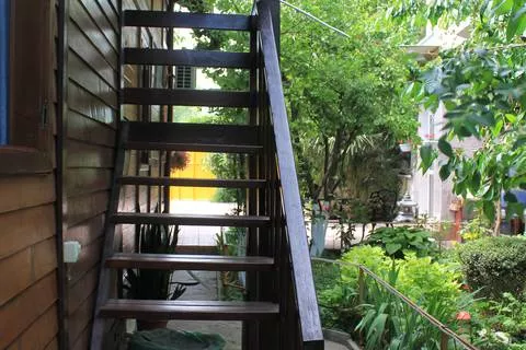 Деревянный коттедж на втором этаже № 1 . Гостевой дом Гостевой дом «Ольга». Алушта