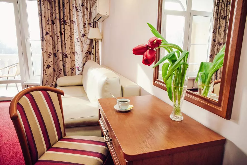 . Отель "Джаз Лоо" парк-отель. Лоо