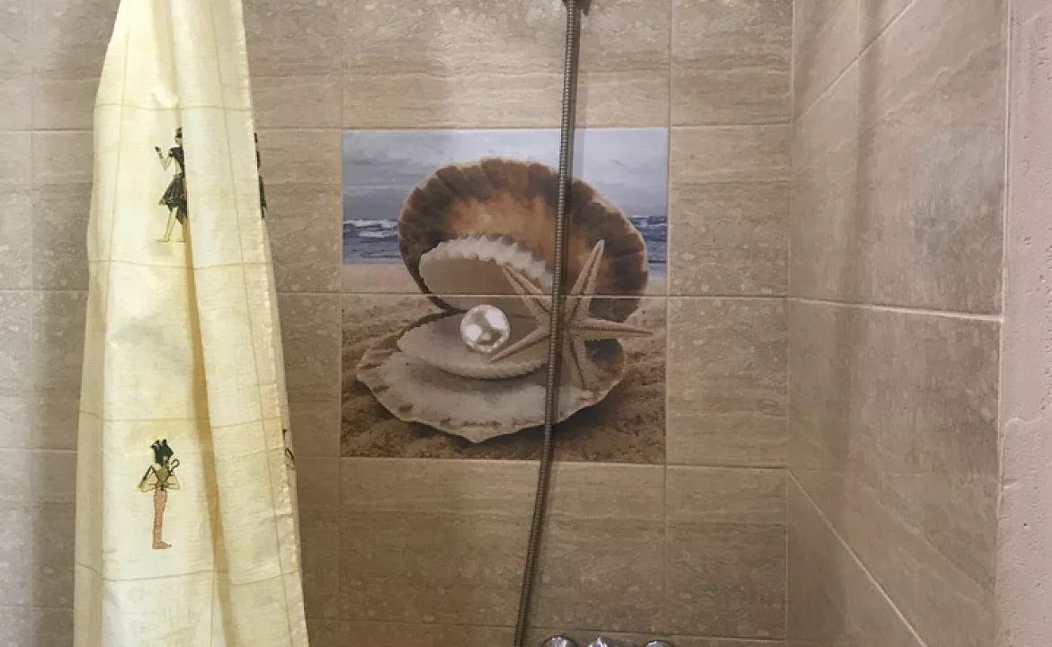 2-й этаж 5-й номер. Гостевой дом "Орджо и Море". Орджоникидзе