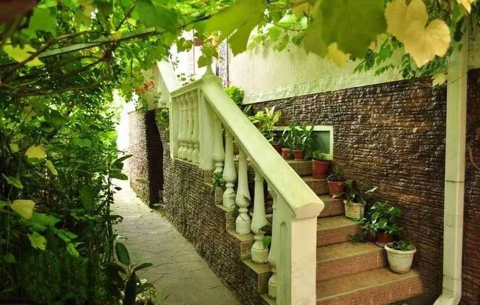 . Гостевой дом "Лазурный берег". Аше