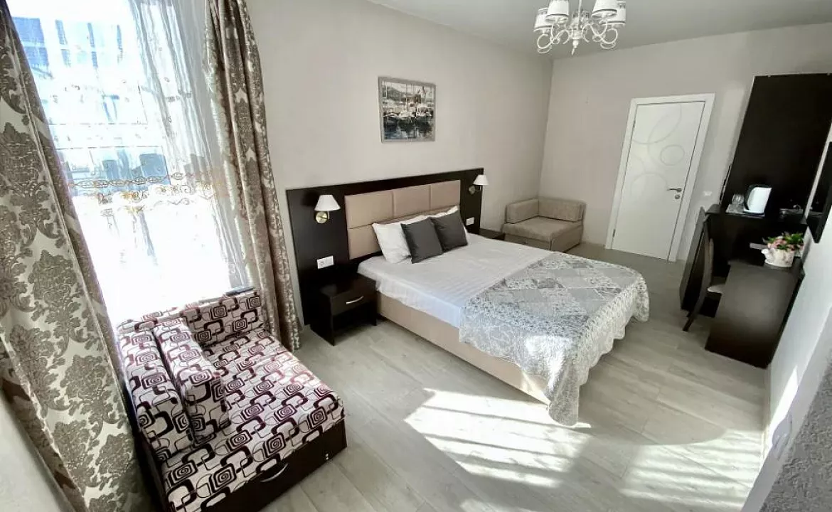 Четырёхместные номера комфорт. "Брио" частный сектор. Геленджик Четырёхместные номера комфорт. "Брио" частный сектор. Геленджик