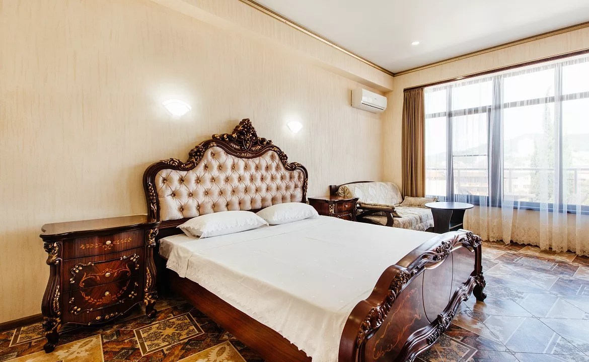 Люкс с балконом 2+1. Отель "Атлант". Лазаревское Люкс с балконом 2+1. Отель "Атлант". Лазаревское