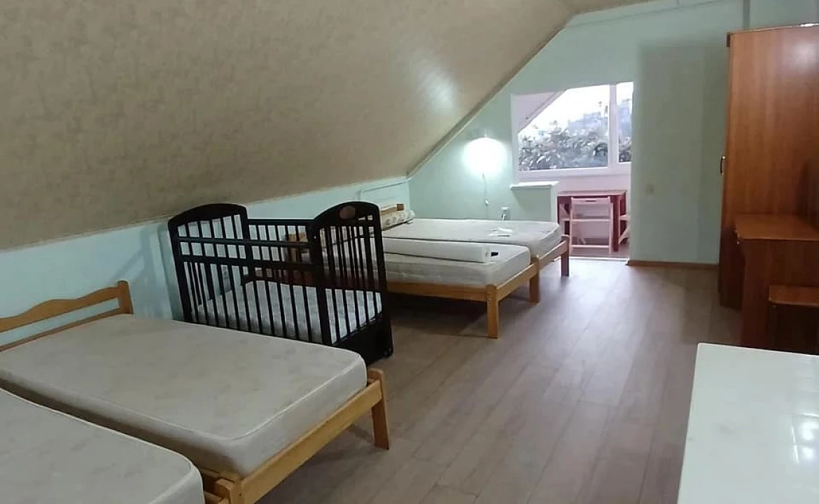 4х местный Люкс, от 1 до 5 гостей, балкон, вид на море, горы. Гостевой дом "Горная лаванда". Лазаревское