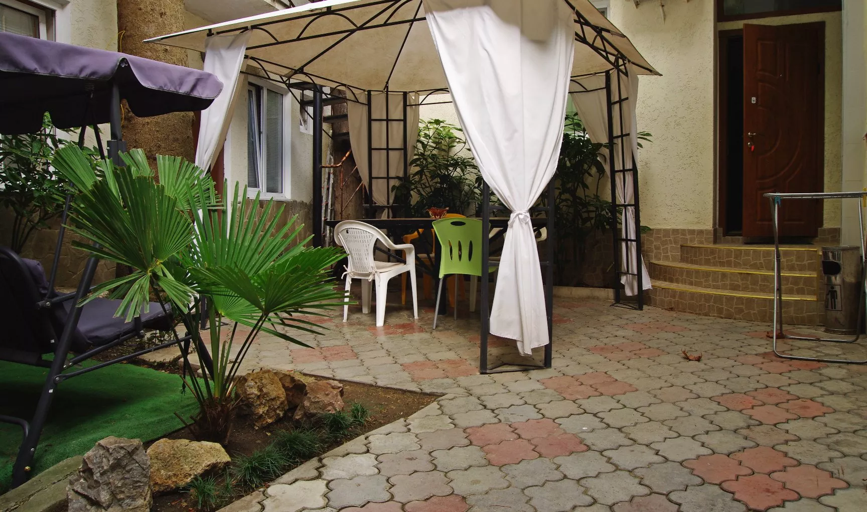 . Гостевой дом Анлемари. Ялта