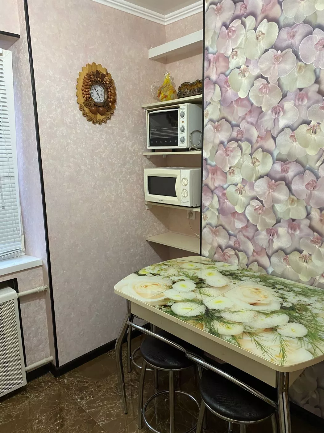 . Квартира в многоквартирном доме Квартира у моря - Лазаревское. Квартиры в Лазаревском