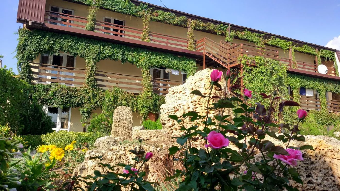 . Гостевой дом "Кевсер". Саки