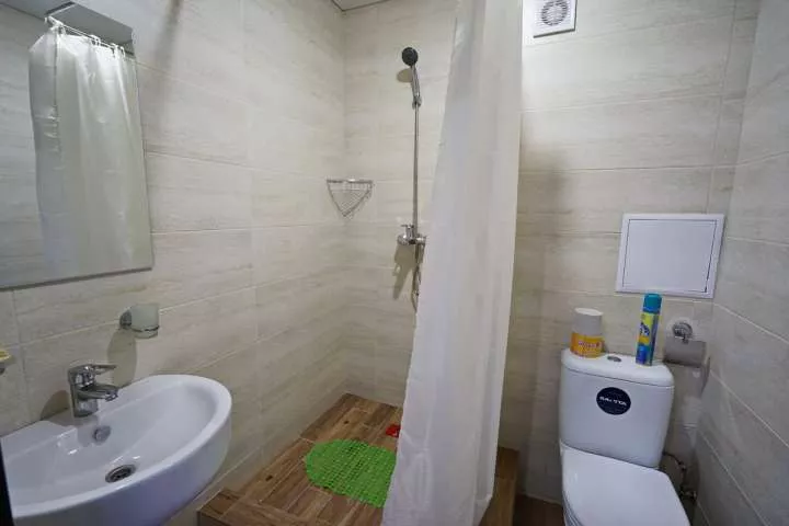 Комфорт 2-х местный. Отель «Черноморец». Лазаревское Комфорт 2-х местный. Отель «Черноморец». Лазаревское