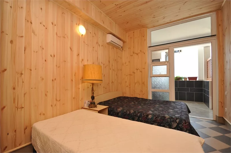 2-комнатный с кухней. Мини-отель "Домик со слоном". Рыбачье 2-комнатный с кухней. Мини-отель "Домик со слоном". Рыбачье