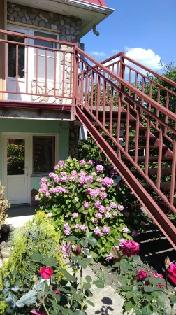 . Частный сектор "Клевер" в Новомихайловском. Новомихайловский . Частный сектор "Клевер" в Новомихайловском. Новомихайловский