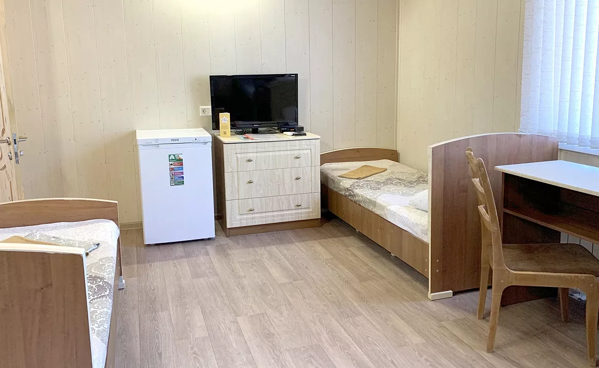 Четырехместный номер с отдельными кроватями. Гостевой комплекс "Буэнос Диас". Совет-Квадже