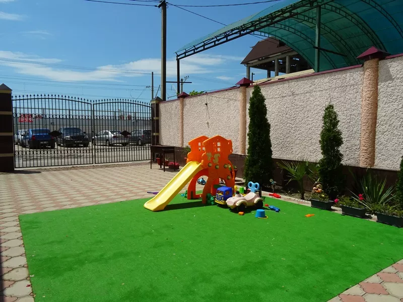 . Отель "Эльбрус" . Адлер