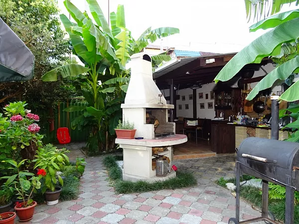 . Частный сектор "Таир" . Лазаревское - частный сектор