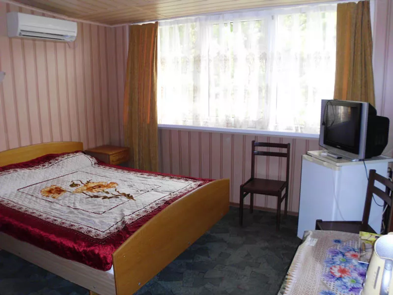 . Гостиница "Парма" . Лазаревское