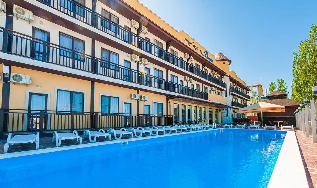 . База отдыха «ВОЛНА». Ейск