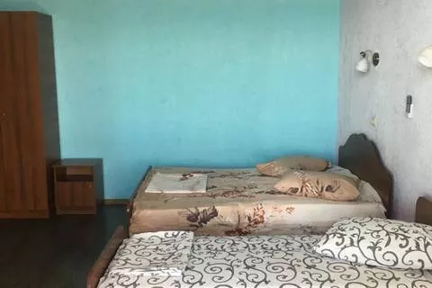  Семейный двухкомнатный номер. База отдыха "Рапыца". Пицунда