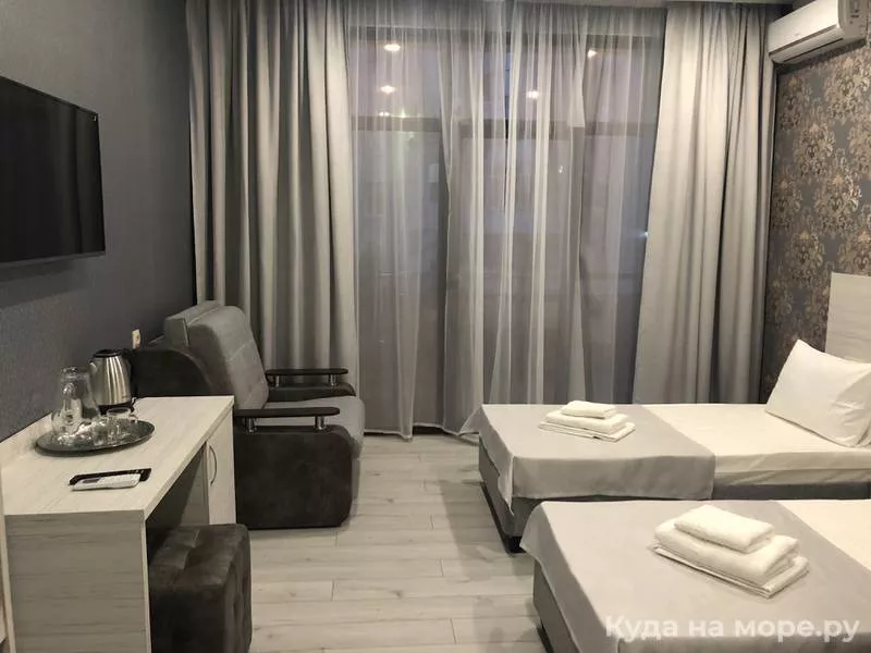 2-местный номер с балконом. Отель "Слон". Лазаревское