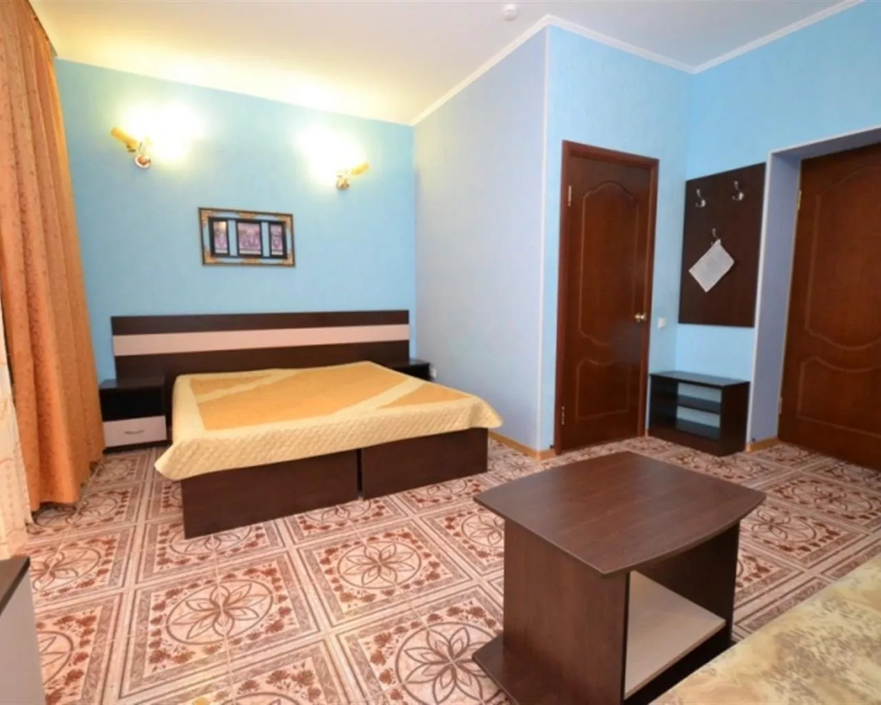 . Отель "Мармелад". Витязево . Отель "Мармелад". Витязево