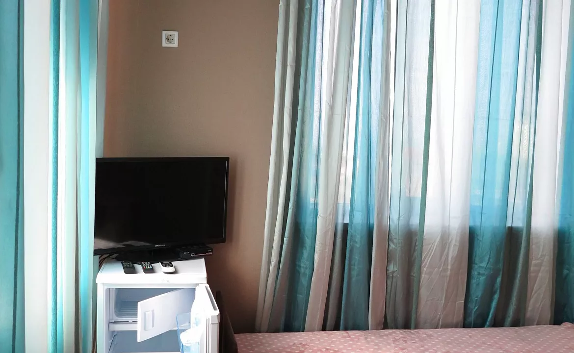 Трехместный номер с раздельными кроватями . Гостевой дом на Переулке Фермерском 32/1. Адлер