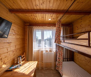 Кровать в общем номере для мужчин с 4 кроватями. Хостел Bamboo Hotel. Кровать в общем номере для мужчин с 4 кроватями. Хостел Bamboo Hotel.