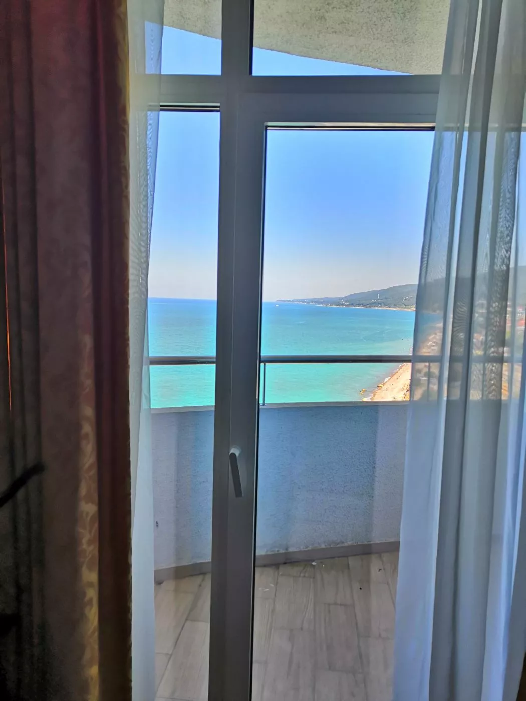 . Квартира в многоквартирном доме "С видом на море". Лазаревское