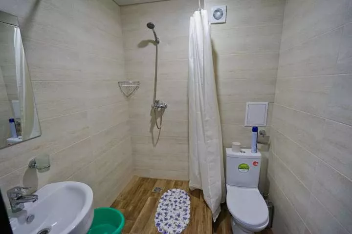 Комфорт 4-5ти местный. Отель «Черноморец». Лазаревское Комфорт 4-5ти местный. Отель «Черноморец». Лазаревское