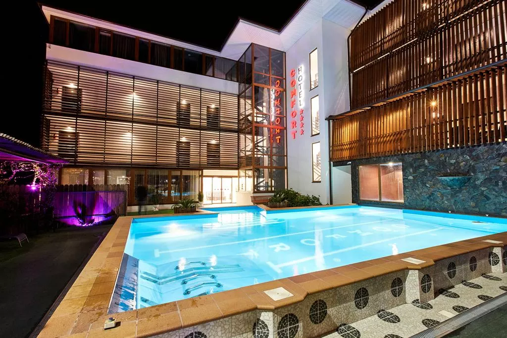 . Отель "КОМФОРТ". Сухум