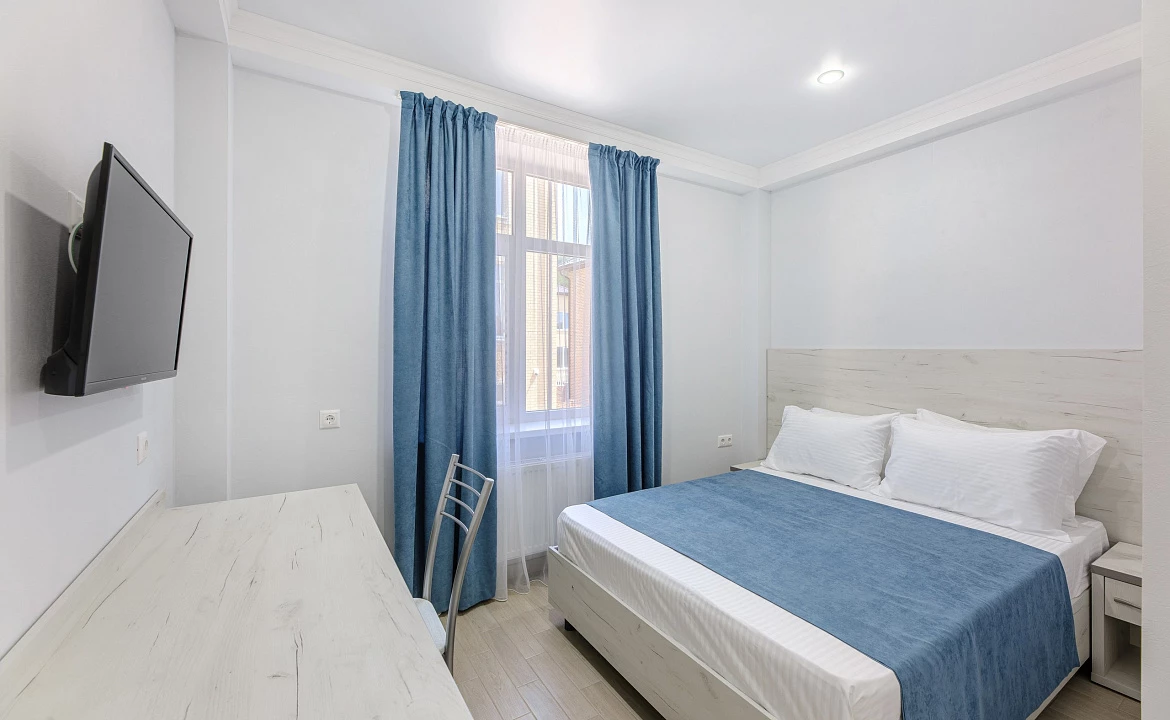 стандарт дабл эконом. Отель отель Авис. Криница