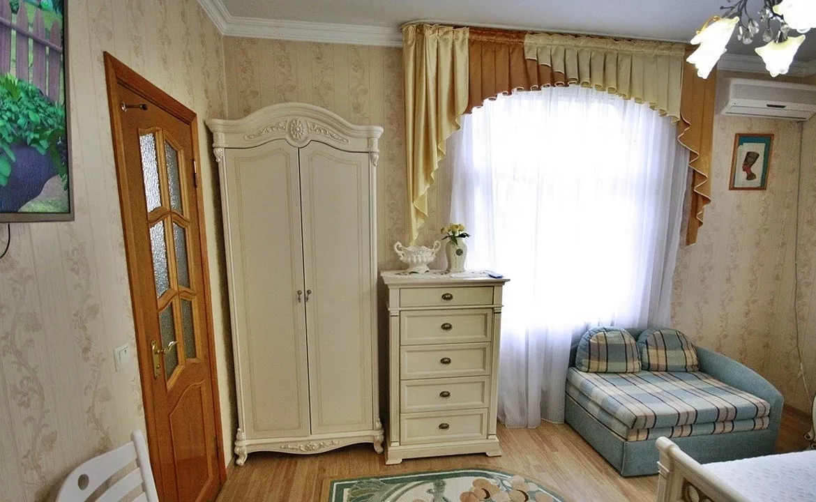 «Стандарт 2х-местный с доп. местом 1 корпус». Гостевой дом «Надежда» . Сочи